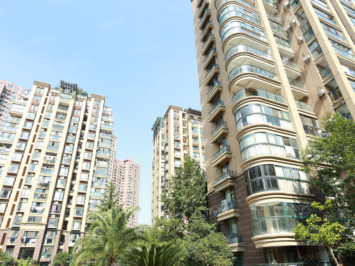 钱江湾花园 2室2厅2卫 116㎡