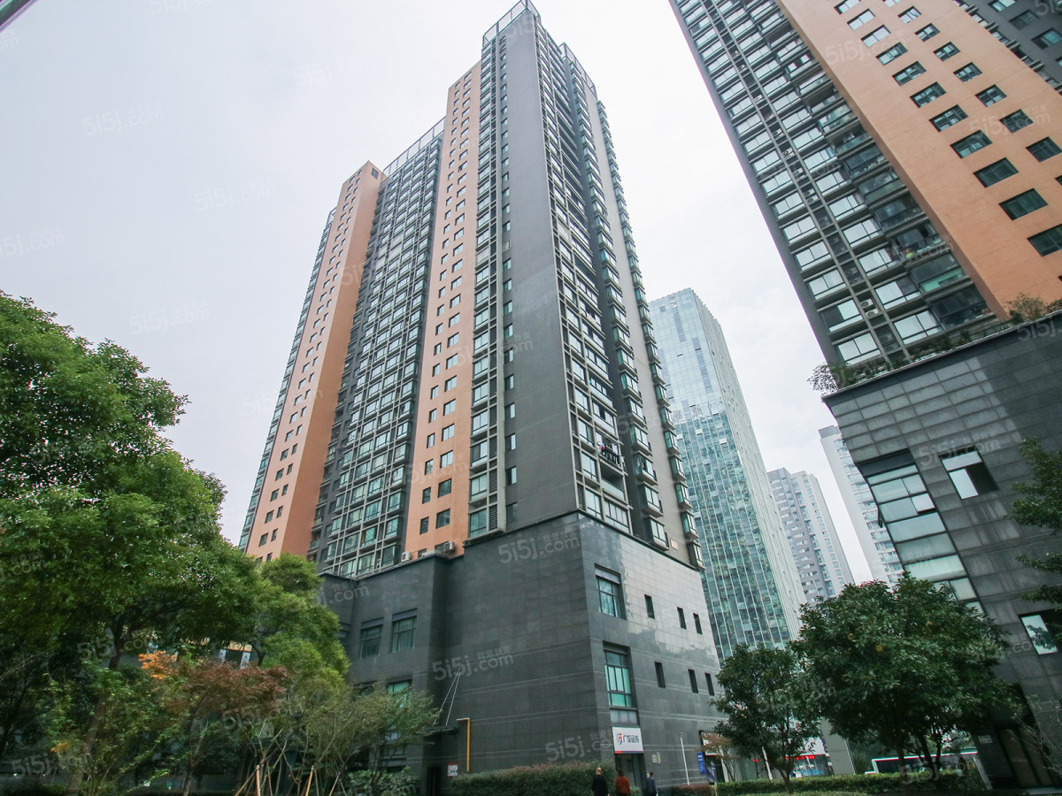 更新时间:2020-10-16 摘要:秋涛路小区位于杭州市上城区,建于1987年