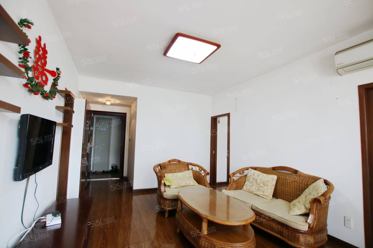 宝善公寓 户型正气 两房朝南 黄金楼层 拎包入住 交通便利