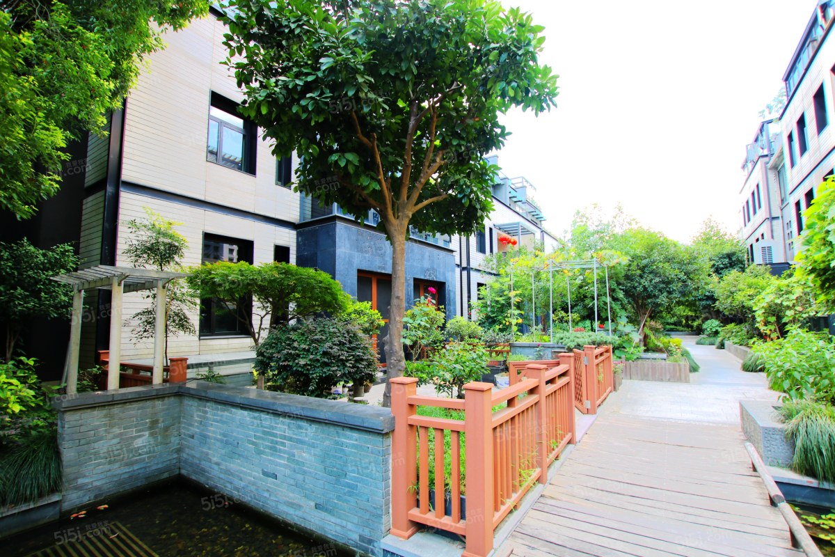 杭州我爱我家西岸花园 一线江景 精装修排屋 带院子 送露台 送车位第4