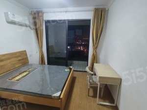 整租·万达广场·海德公寓·4居室