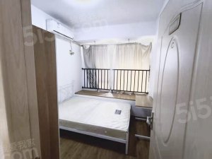 合租·申花·雍荣华庭·4居室·02室