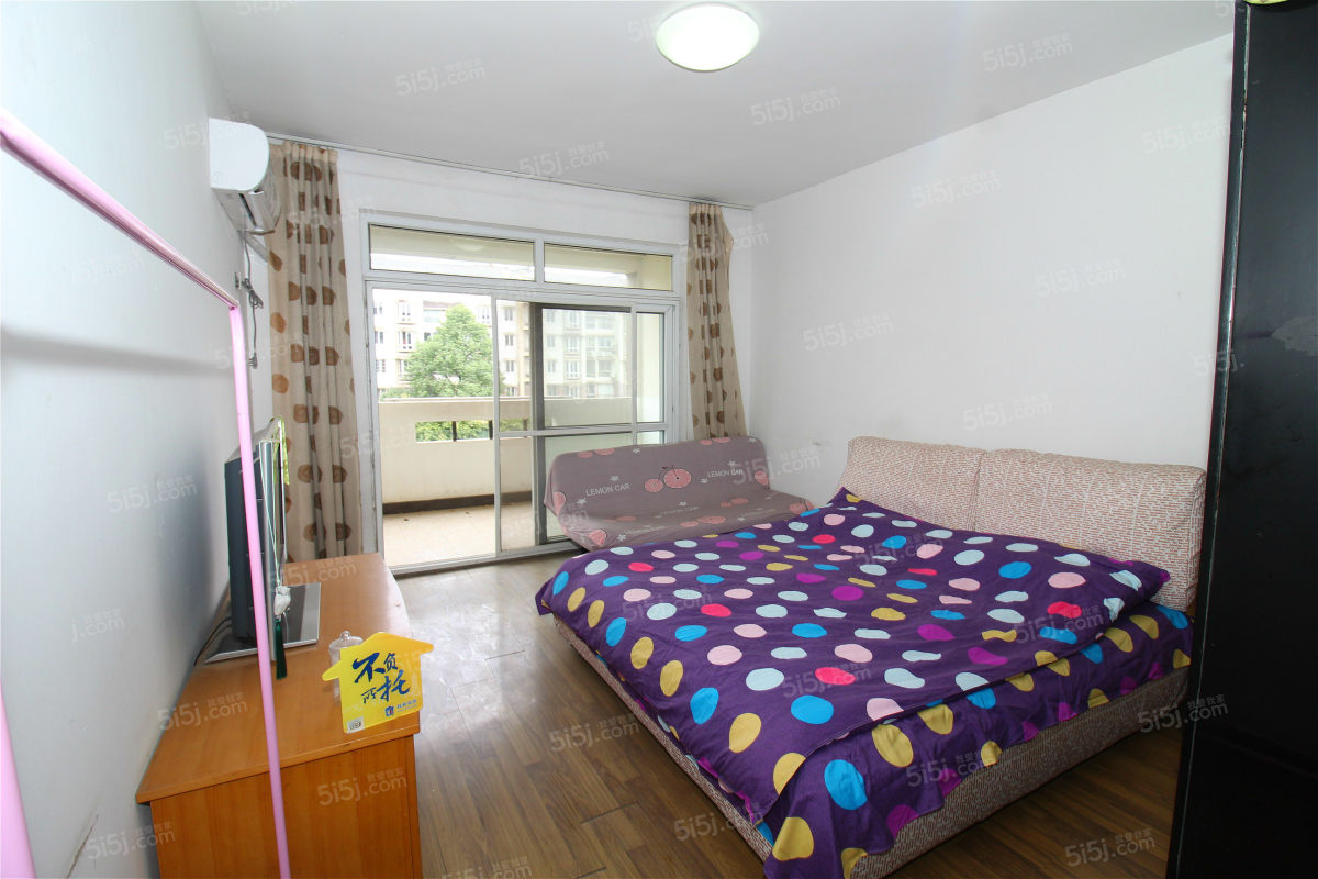 闲林山水居中楼层大三居房东诚心出售随时欢迎看房